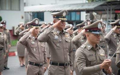 ร่วมเข้าแถวเคารพชาติ สวดมนต์ ไหว้พระ กิจกรรมสำนึกในสถาบัน